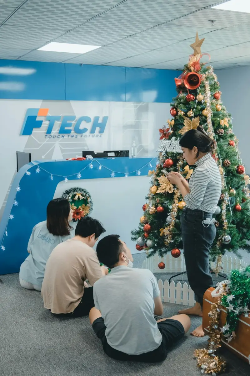 仓储设备选购指南：货架与工具柜型号参数对比分析